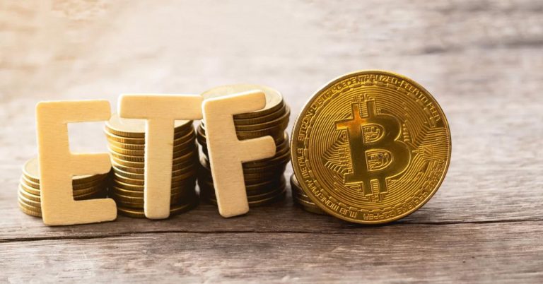 ثبت خروج خالص جریان سرمایه پس از ۱۲ روز رشد متوالی ETF های بیت کوین