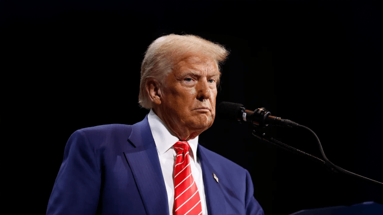 سقوط بیت کوین در پی اعلام سیاست‌های تعرفه‌ای جدید ترامپ