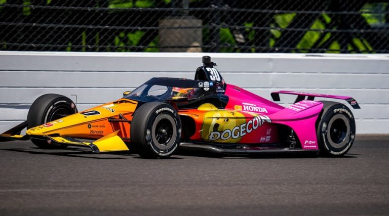 حضور دوج‌کوین در محبوب‌ترین مسابقه اتومبیل‌رانی آمریکا؛ قیمت DOGE صعودی شد!