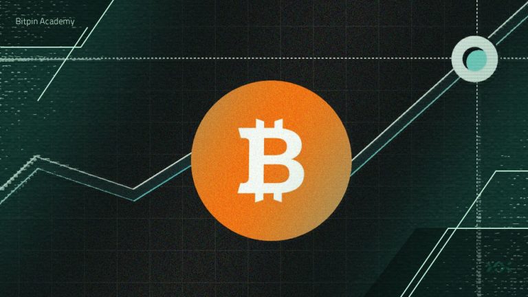 بیت کوین ۱۲۴ هزار دلاری یا آلت کوین‌ها: کدام سلطان بازار می‌شود؟