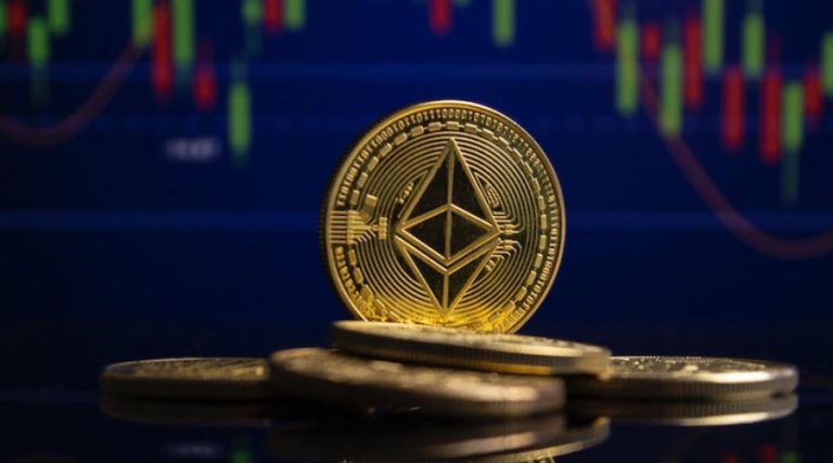 آینده اتریوم از نگاه تحلیلگران؛ جهش به اوج تاریخی ۵۵۰۰ دلار یا آغاز فاز رکود؟