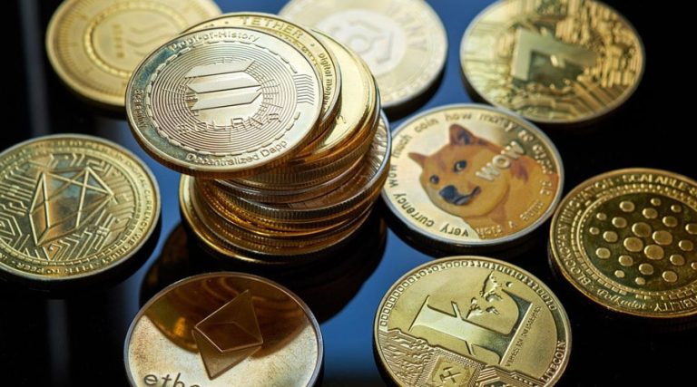 تحلیل نوسانات بازار کریپتو در اکتبر؛ قیمت‌ها به کف رسیده‌اند یا ریزش ادامه دارد؟