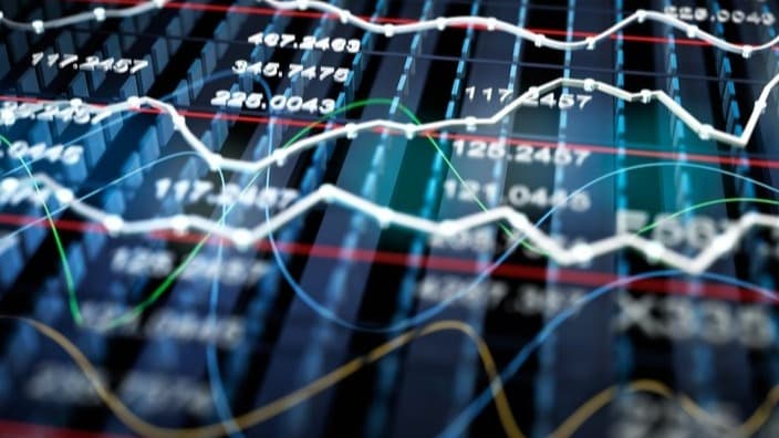 چرا تحلیل تکنیکال به تنهایی کافی نیست؟ ضرورت یادگیری حرفه‌ای «تریدر شدن» برای موفقیت در بازار کریپتو