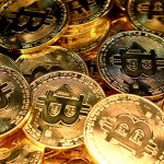 برداشت ۴۰۰ هزار بیت‌کوین از صرافی‌ها؛ کنترل بازار اکنون در دست چه کسانی است؟