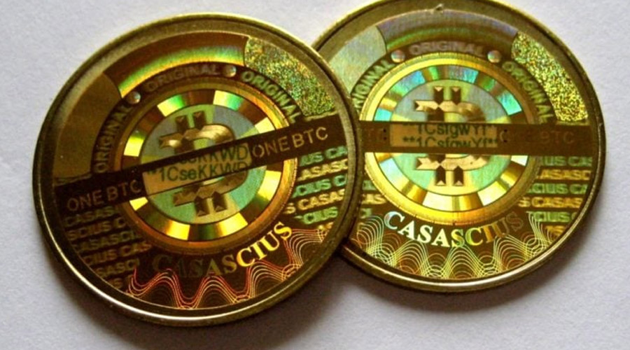 بیداری مرموز ۲,۰۰۰ بیت‌کوین؛ سکه‌های کمیاب Casascius وارد بازار شدند؟